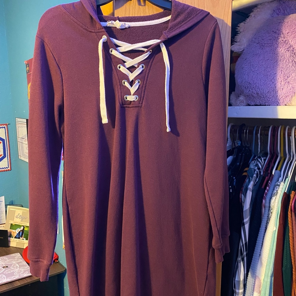 No Comment size XL burgundy hoodie dress